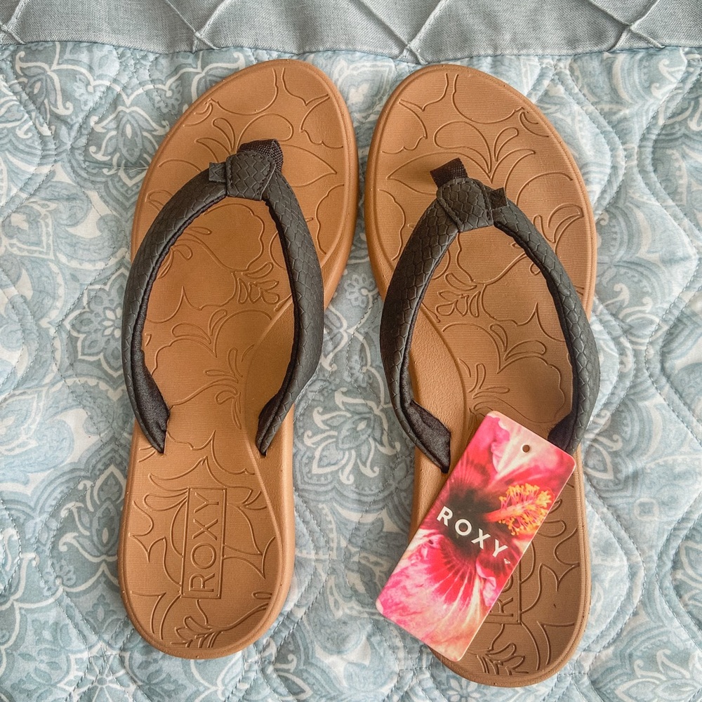 ✨NWT - 2023 Roxy Deeliah Flip Flops